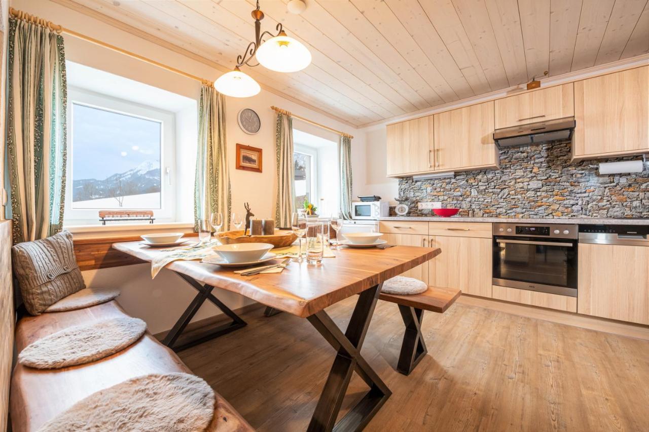 Ferienhaus Schwoellerbauer Sankt Martin am Grimming Eksteriør billede