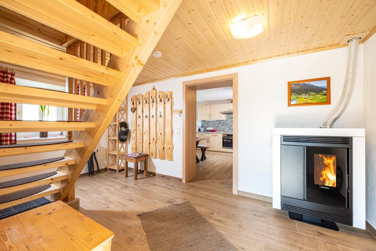 Ferienhaus Schwoellerbauer Sankt Martin am Grimming Eksteriør billede